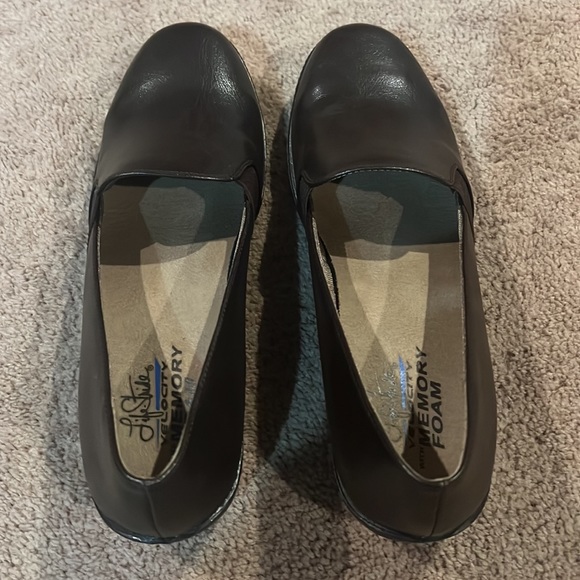 Women’s LifeStride Isabelle Wedge - Picture 4 of 5